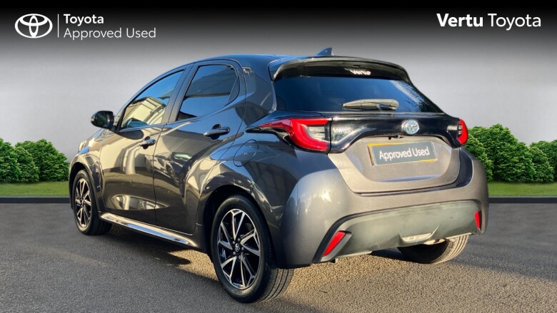 Toyota Yaris 1.5 Hybrid Design 5dr CVT Hybrid Hatchback